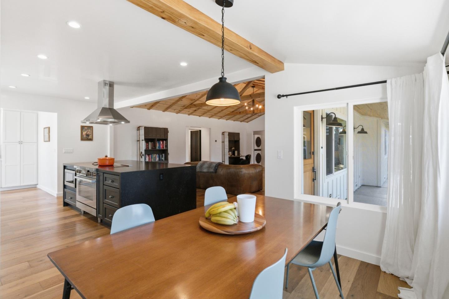 Detail Gallery Image 14 of 43 For 3141 Hacienda Dr, Pebble Beach,  CA 93953 - 4 Beds | 3 Baths