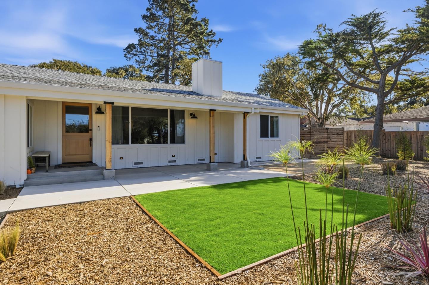 Detail Gallery Image 2 of 43 For 3141 Hacienda Dr, Pebble Beach,  CA 93953 - 4 Beds | 3 Baths