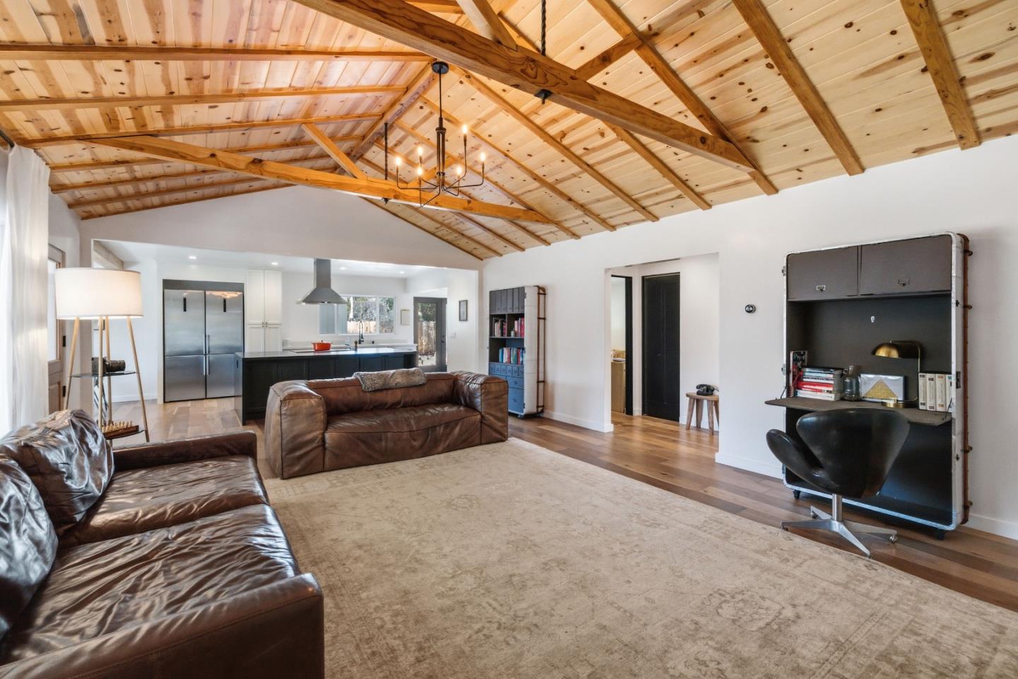 Detail Gallery Image 8 of 43 For 3141 Hacienda Dr, Pebble Beach,  CA 93953 - 4 Beds | 3 Baths