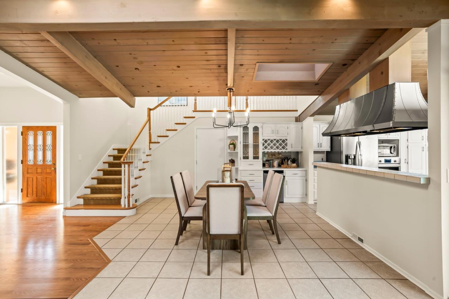 Detail Gallery Image 13 of 56 For 3786 Corina Way, Palo Alto,  CA 94303 - 4 Beds | 3 Baths