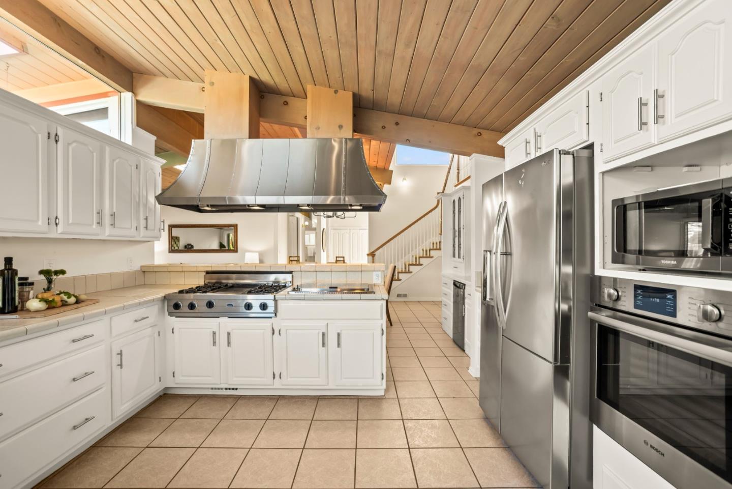 Detail Gallery Image 15 of 56 For 3786 Corina Way, Palo Alto,  CA 94303 - 4 Beds | 3 Baths