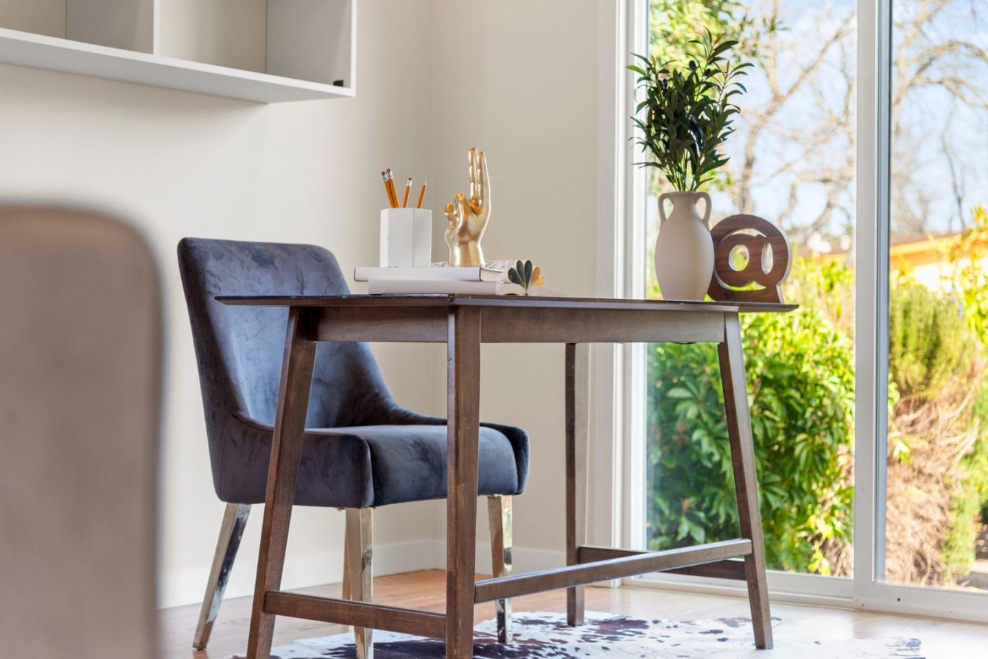 Detail Gallery Image 23 of 56 For 3786 Corina Way, Palo Alto,  CA 94303 - 4 Beds | 3 Baths