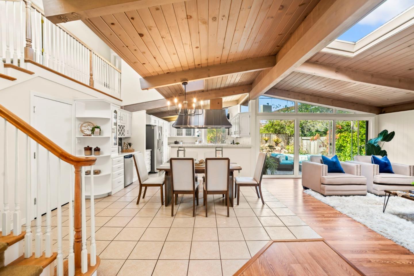 Detail Gallery Image 3 of 56 For 3786 Corina Way, Palo Alto,  CA 94303 - 4 Beds | 3 Baths