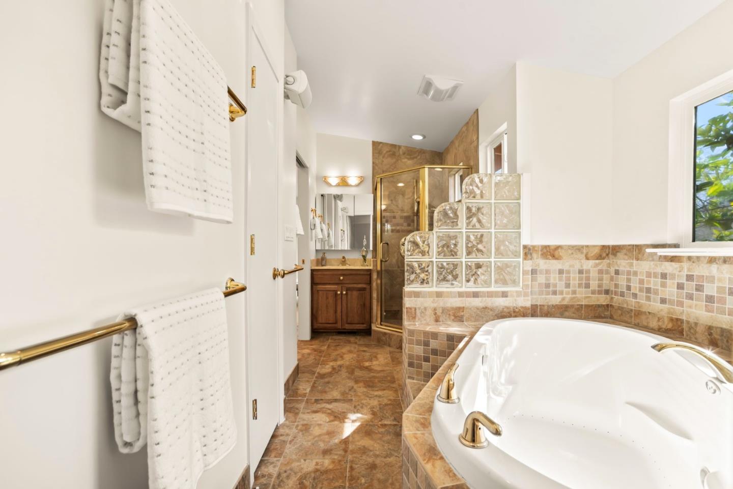 Detail Gallery Image 34 of 56 For 3786 Corina Way, Palo Alto,  CA 94303 - 4 Beds | 3 Baths