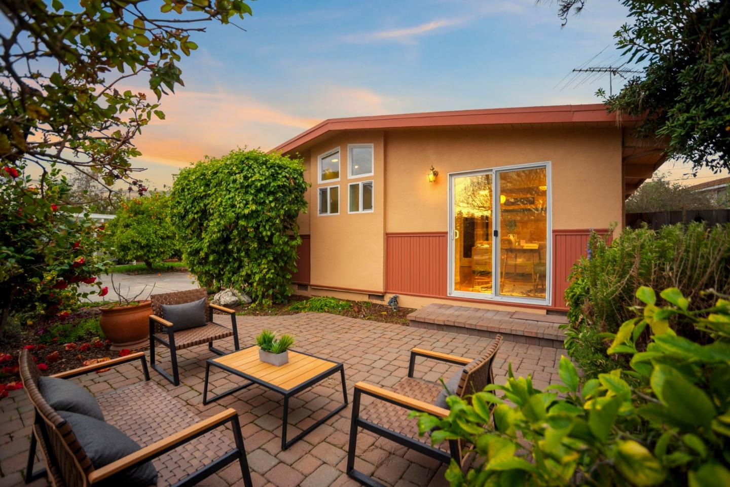 Detail Gallery Image 49 of 56 For 3786 Corina Way, Palo Alto,  CA 94303 - 4 Beds | 3 Baths