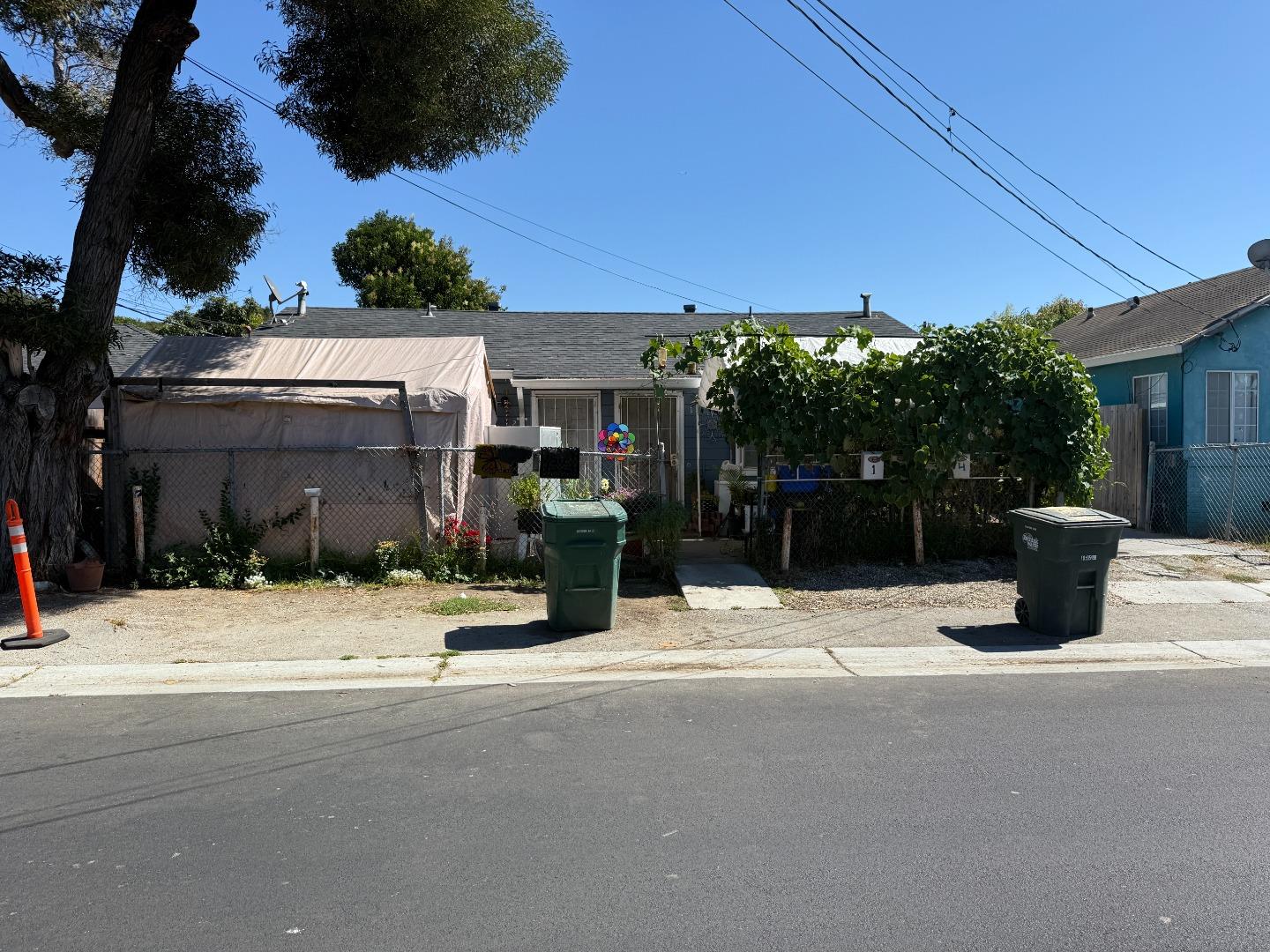 Detail Gallery Image 4 of 19 For 2148 Ralmar Ave, East Palo Alto,  CA 94303 - – Beds | – Baths