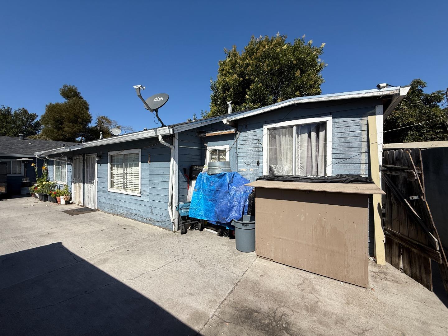 Detail Gallery Image 5 of 19 For 2148 Ralmar Ave, East Palo Alto,  CA 94303 - – Beds | – Baths