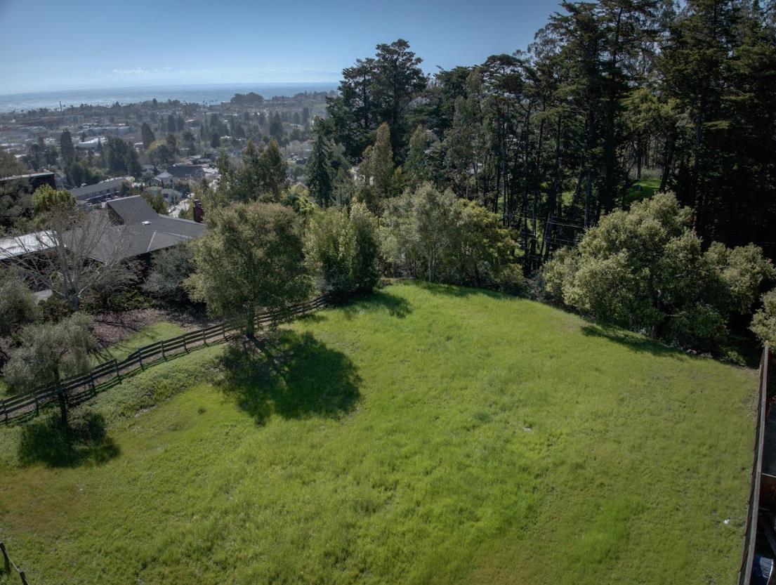 Detail Gallery Image 16 of 17 For 112 Hillcrest Ter, Santa Cruz,  CA 95060 - – Beds | – Baths