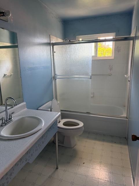 Detail Gallery Image 6 of 10 For 1159 Lancelot Ln, San Jose,  CA 95127 - 4 Beds | 2 Baths