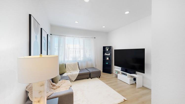 Detail Gallery Image 3 of 19 For 99 Holloway Ave, San Francisco,  CA 94112 - 6 Beds | 2 Baths