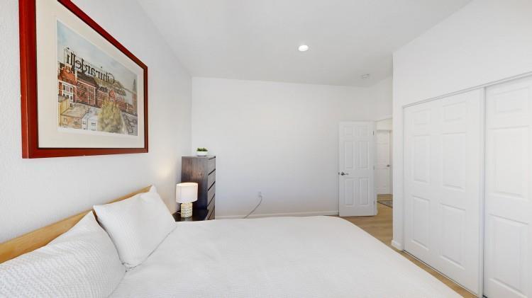 Detail Gallery Image 9 of 19 For 99 Holloway Ave, San Francisco,  CA 94112 - 6 Beds | 2 Baths