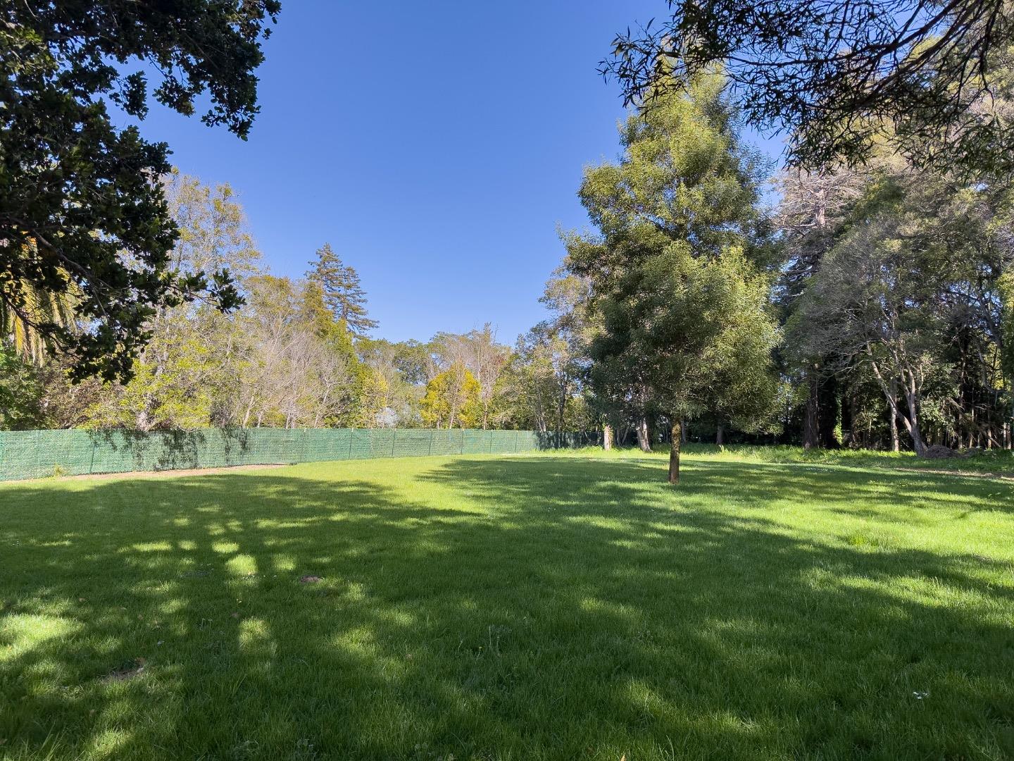 Detail Gallery Image 14 of 21 For 90 Fagan Dr, Hillsborough,  CA 94010 - – Beds | – Baths