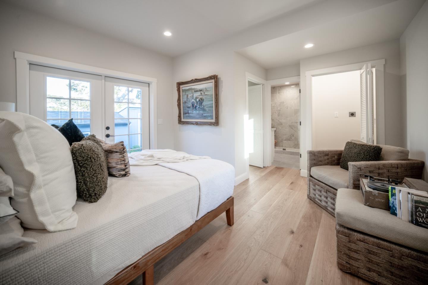 Detail Gallery Image 26 of 45 For 311 Lobos Ave, Pacific Grove,  CA 93950 - 2 Beds | 2 Baths