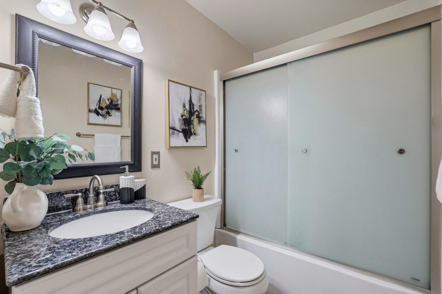 Detail Gallery Image 24 of 32 For 1580 Silvercrest Dr, San Jose,  CA 95118 - 4 Beds | 2 Baths