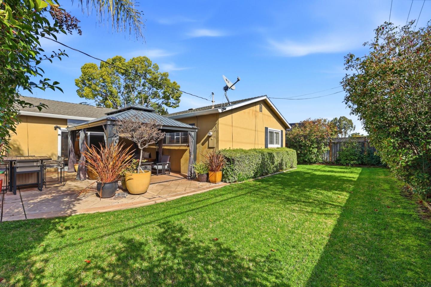 Detail Gallery Image 30 of 32 For 1580 Silvercrest Dr, San Jose,  CA 95118 - 4 Beds | 2 Baths