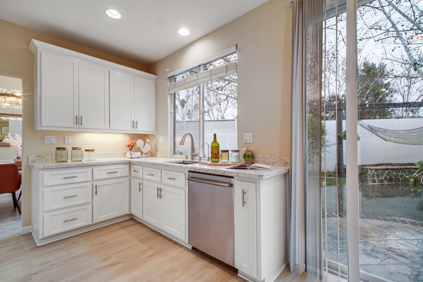 Detail Gallery Image 15 of 35 For 5948 Sage Dr, San Jose,  CA 95123 - 4 Beds | 3 Baths