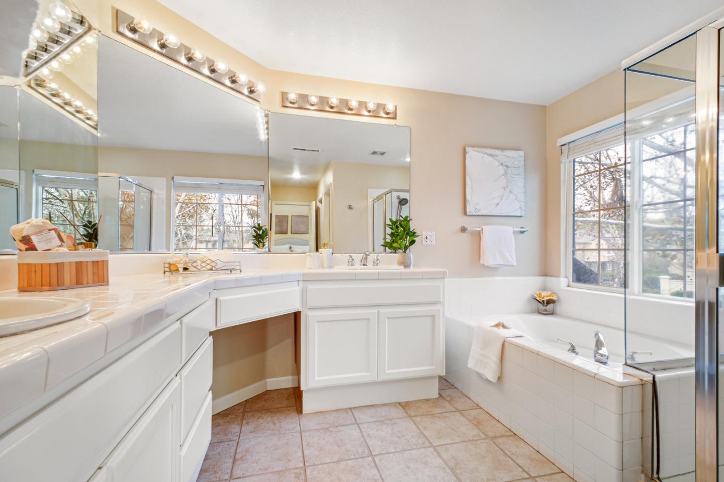 Detail Gallery Image 18 of 35 For 5948 Sage Dr, San Jose,  CA 95123 - 4 Beds | 3 Baths