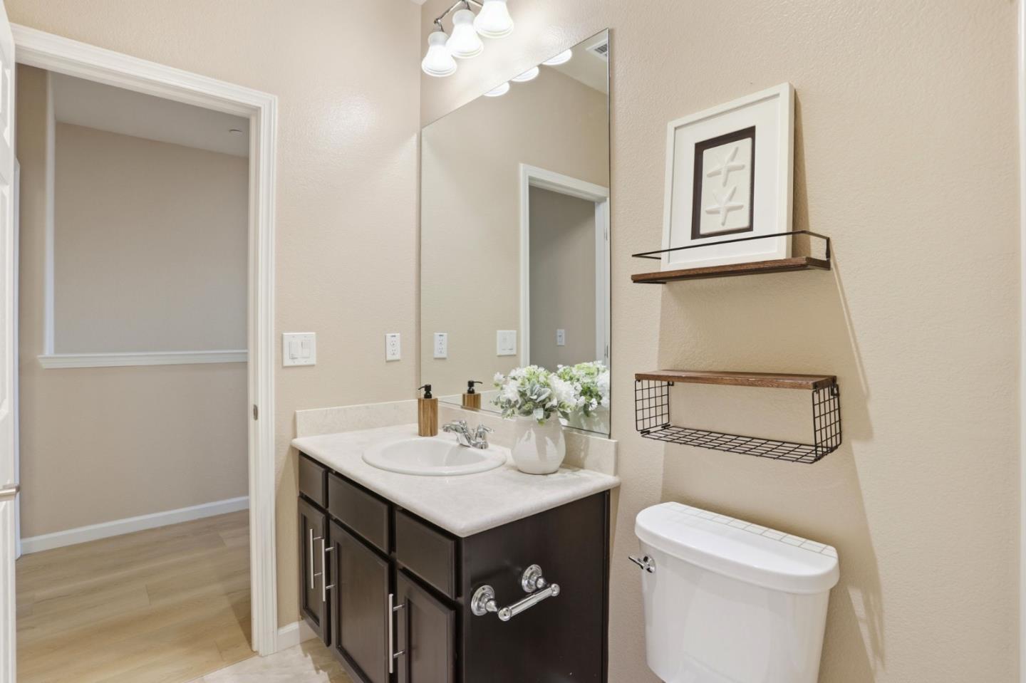 Detail Gallery Image 23 of 36 For 34170 via Torino, Fremont,  CA 94555 - 4 Beds | 3/1 Baths