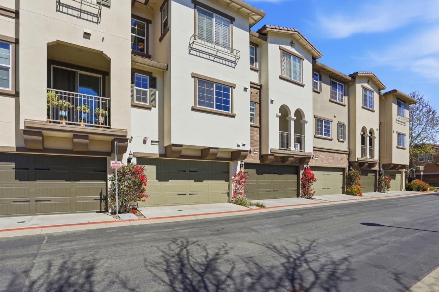 Detail Gallery Image 32 of 36 For 34170 via Torino, Fremont,  CA 94555 - 4 Beds | 3/1 Baths