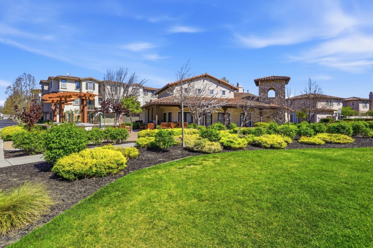 Detail Gallery Image 33 of 36 For 34170 via Torino, Fremont,  CA 94555 - 4 Beds | 3/1 Baths