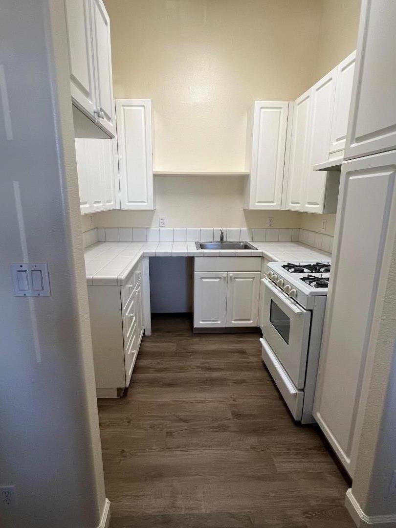 Detail Gallery Image 6 of 9 For 53 Muckelemi St #2,  San Juan Bautista,  CA 95045 - 1 Beds | 1 Baths