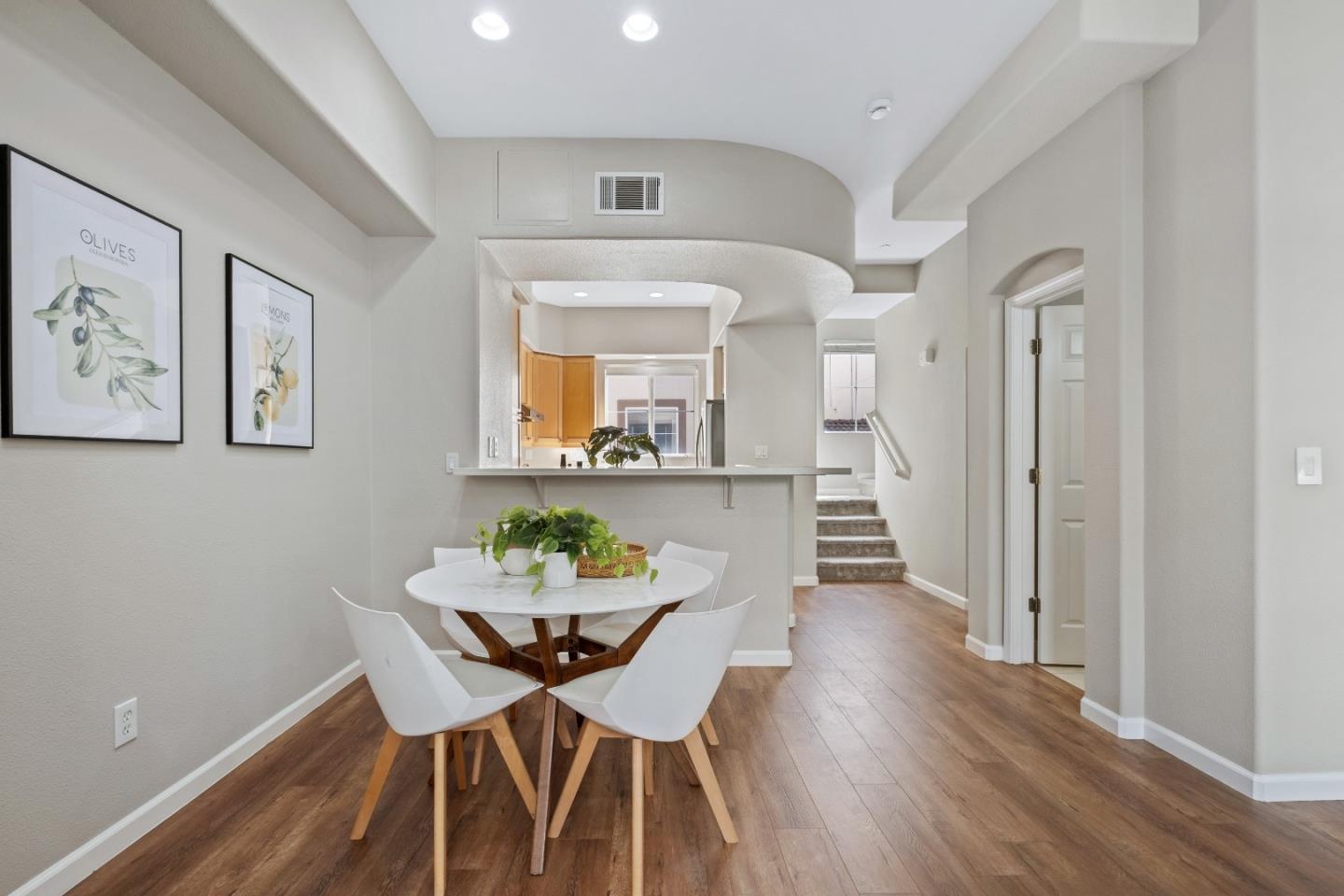 Detail Gallery Image 11 of 45 For 52 Wind Song, Milpitas,  CA 95035 - 3 Beds | 2/1 Baths