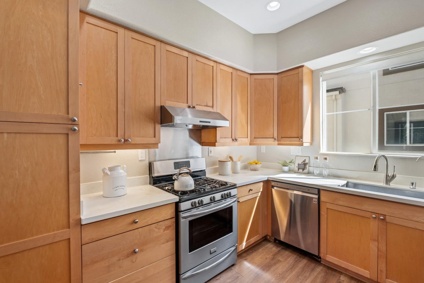 Detail Gallery Image 17 of 45 For 52 Wind Song, Milpitas,  CA 95035 - 3 Beds | 2/1 Baths