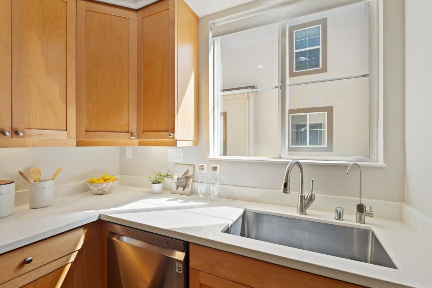 Detail Gallery Image 21 of 45 For 52 Wind Song, Milpitas,  CA 95035 - 3 Beds | 2/1 Baths