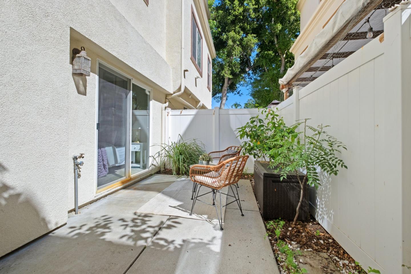 Detail Gallery Image 7 of 45 For 52 Wind Song, Milpitas,  CA 95035 - 3 Beds | 2/1 Baths