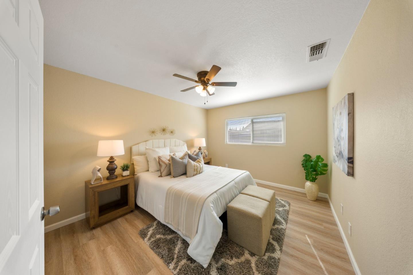 Detail Gallery Image 19 of 31 For 1156 Marguerite Ave, Manteca,  CA 95336 - 3 Beds | 2 Baths