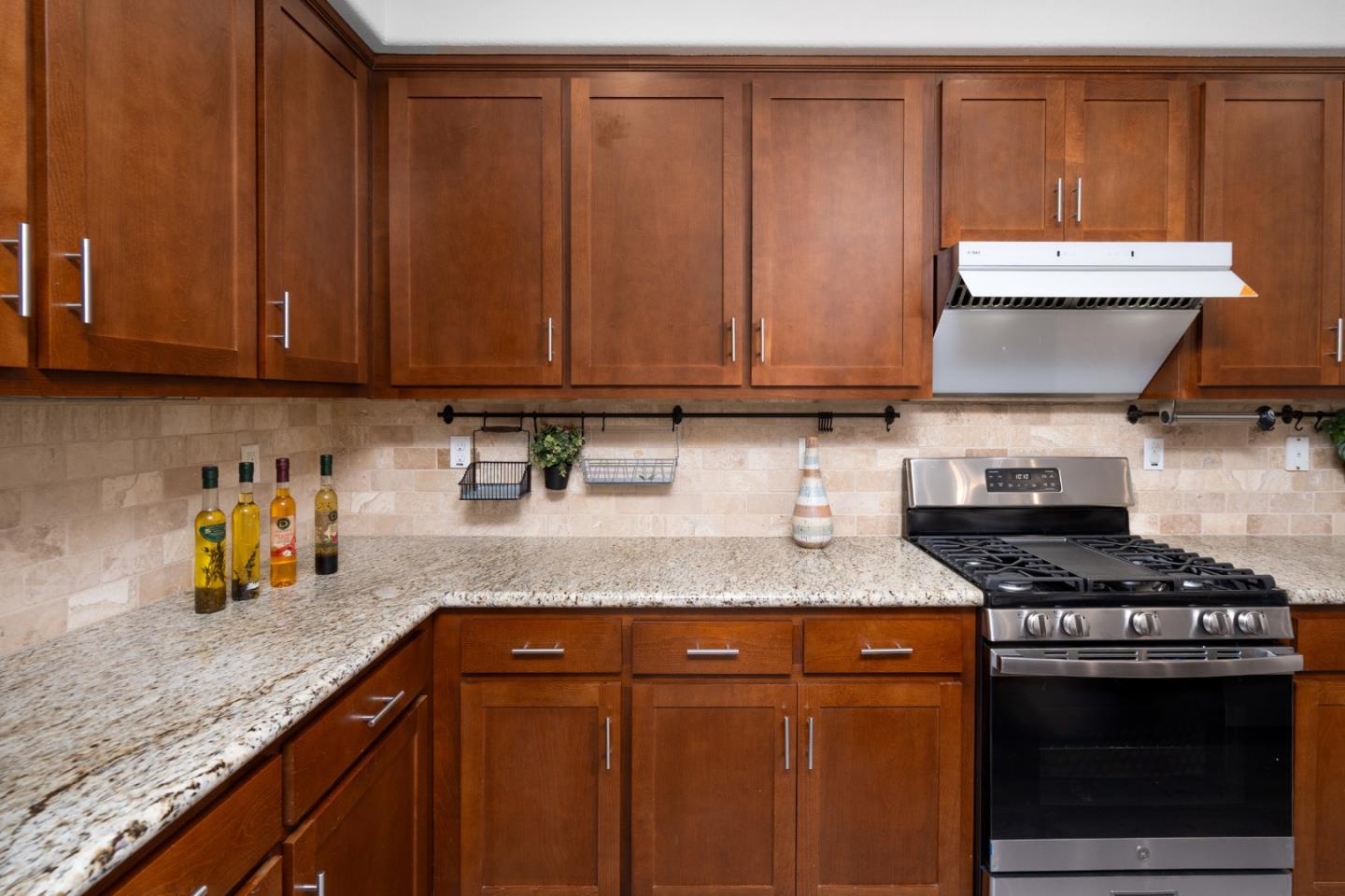 Detail Gallery Image 15 of 34 For 1864 Lee Way, Milpitas,  CA 95035 - 3 Beds | 3 Baths