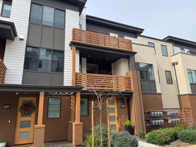 Front Image Thumbnail for ML82034353