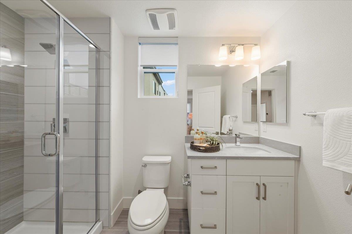 Detail Gallery Image 20 of 26 For 16447 Mcmillan Ct, Los Gatos,  CA 95032 - 3 Beds | 3/1 Baths