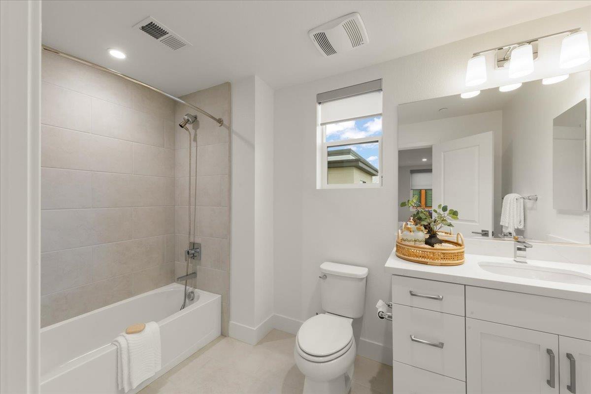 Detail Gallery Image 24 of 26 For 16447 Mcmillan Ct, Los Gatos,  CA 95032 - 3 Beds | 3/1 Baths