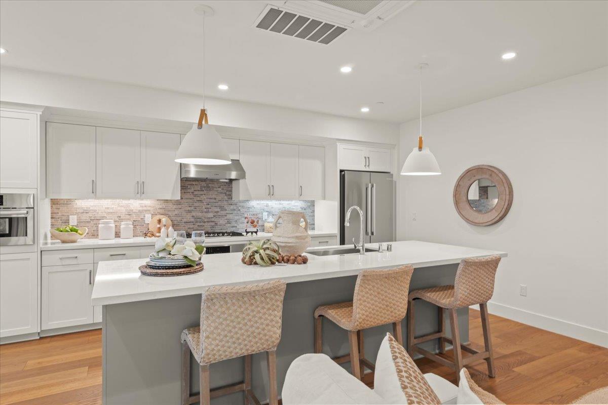 Detail Gallery Image 6 of 26 For 16447 Mcmillan Ct, Los Gatos,  CA 95032 - 3 Beds | 3/1 Baths