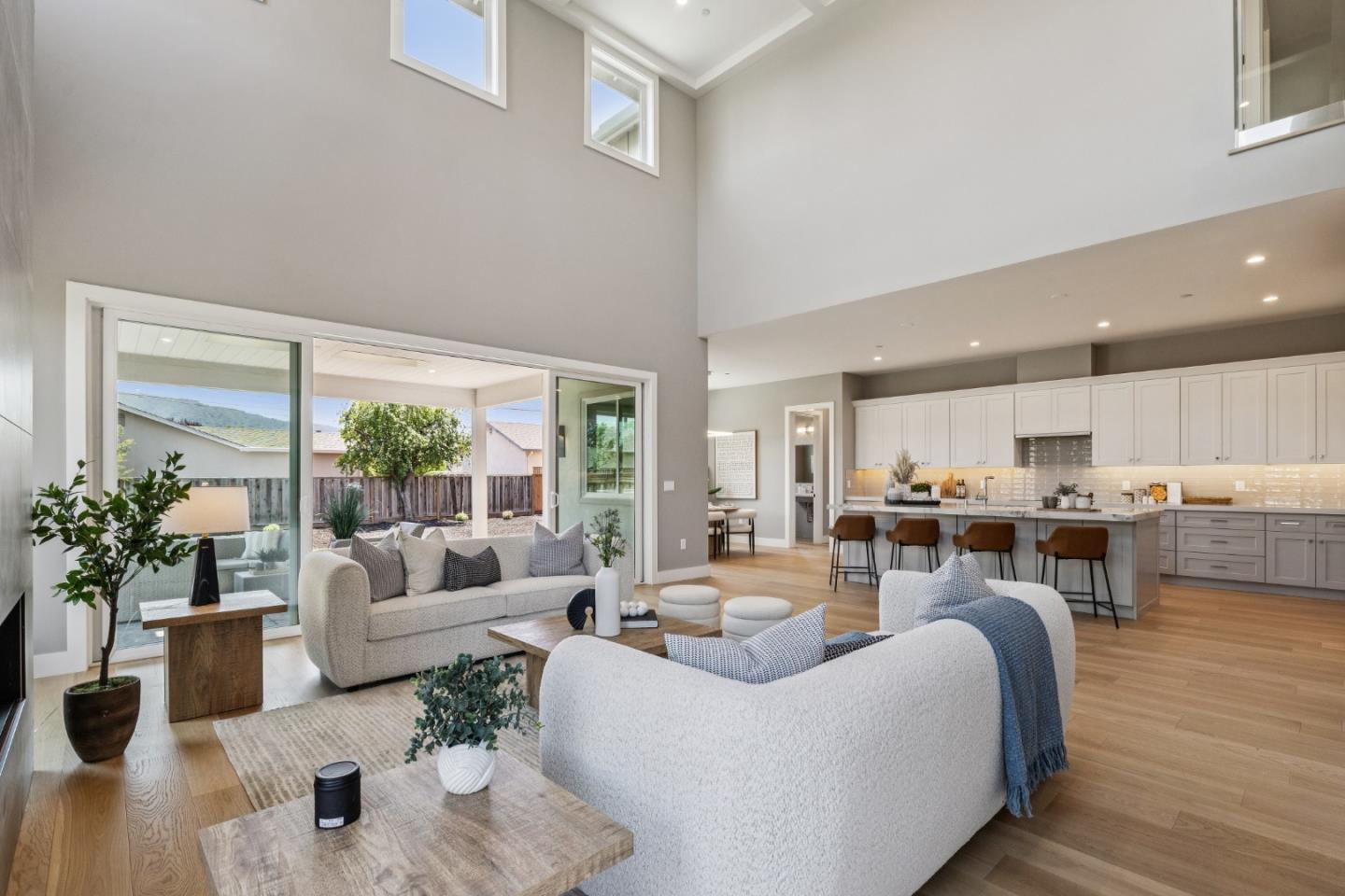 Detail Gallery Image 13 of 48 For 14871 Payton Ave, San Jose,  CA 95124 - 6 Beds | 4/1 Baths