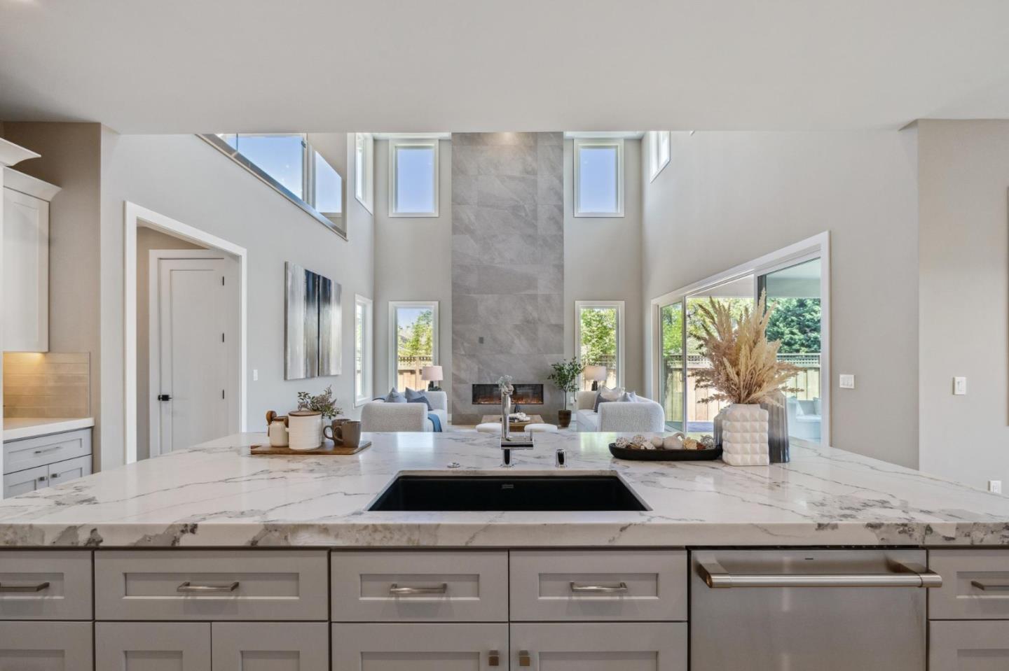 Detail Gallery Image 17 of 48 For 14871 Payton Ave, San Jose,  CA 95124 - 6 Beds | 4/1 Baths