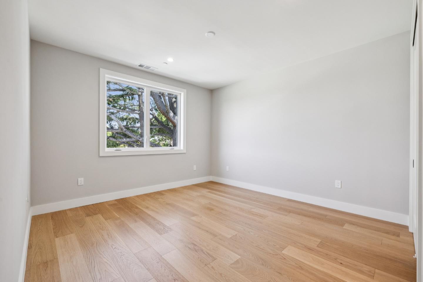 Detail Gallery Image 39 of 48 For 14871 Payton Ave, San Jose,  CA 95124 - 6 Beds | 4/1 Baths