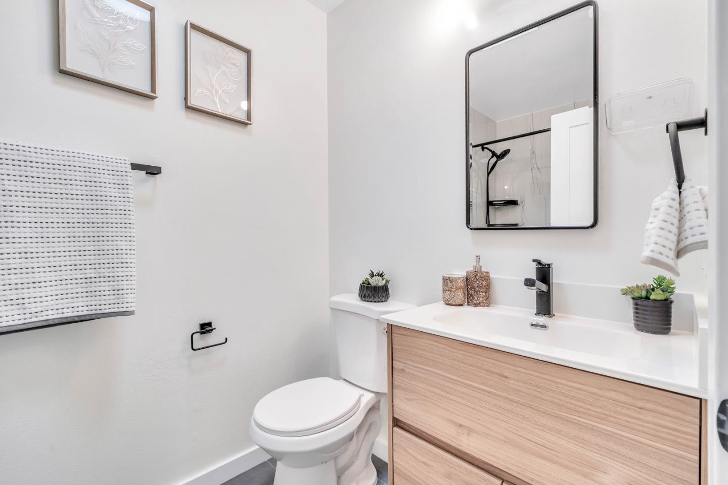 Detail Gallery Image 16 of 41 For 36033 Brandywine St, Newark,  CA 94560 - 4 Beds | 2 Baths