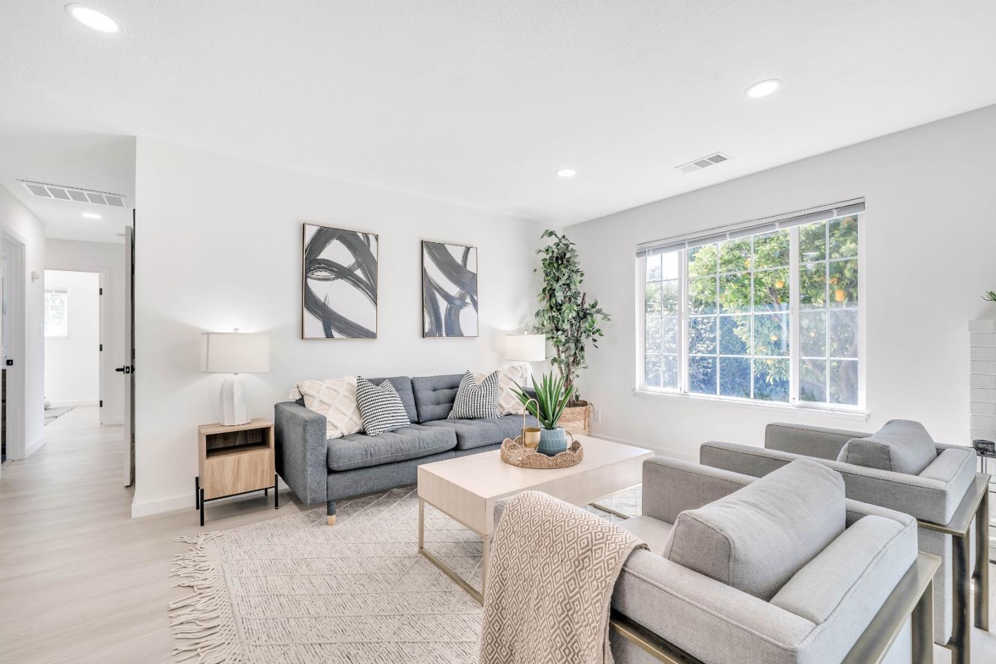 Detail Gallery Image 5 of 41 For 36033 Brandywine St, Newark,  CA 94560 - 4 Beds | 2 Baths