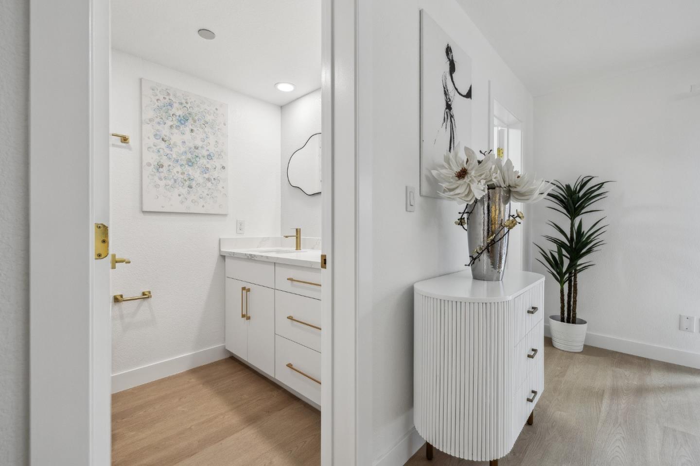 Detail Gallery Image 23 of 49 For 4159 El Camino Way #UNIT E,  Palo Alto,  CA 94306 - 2 Beds | 2 Baths