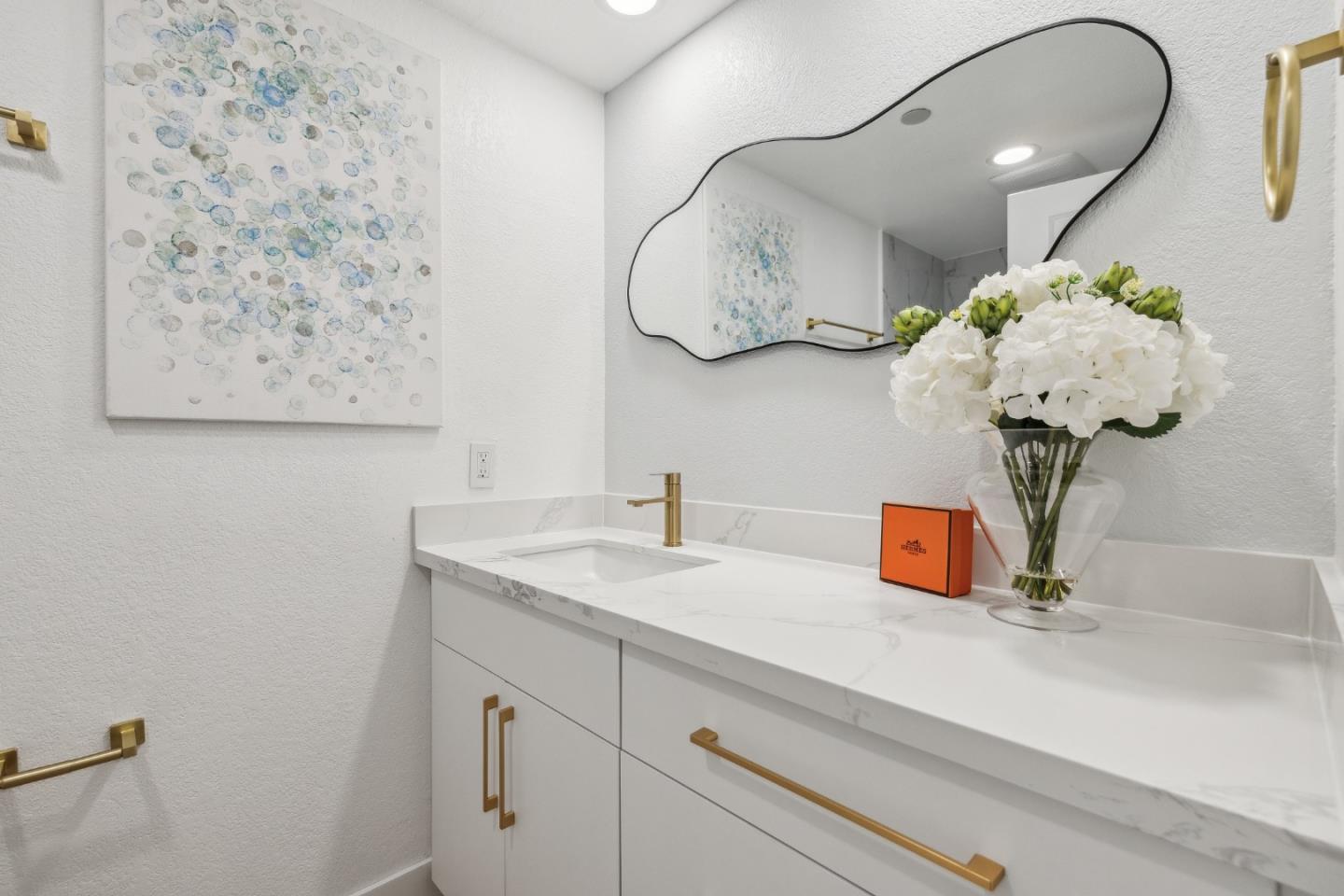 Detail Gallery Image 24 of 49 For 4159 El Camino Way #UNIT E,  Palo Alto,  CA 94306 - 2 Beds | 2 Baths
