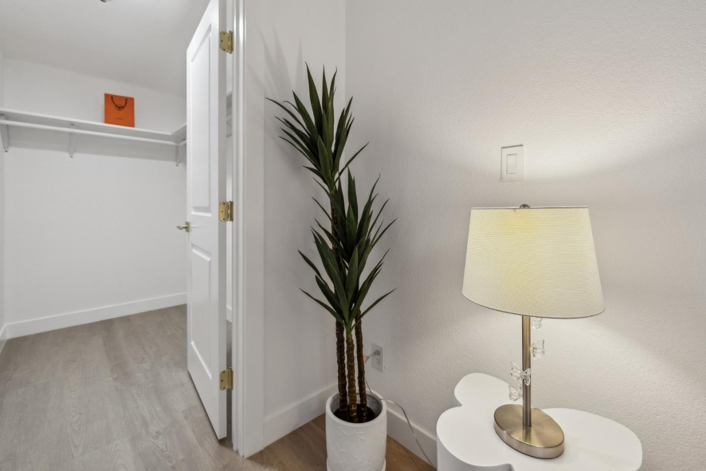 Detail Gallery Image 30 of 49 For 4159 El Camino Way #UNIT E,  Palo Alto,  CA 94306 - 2 Beds | 2 Baths