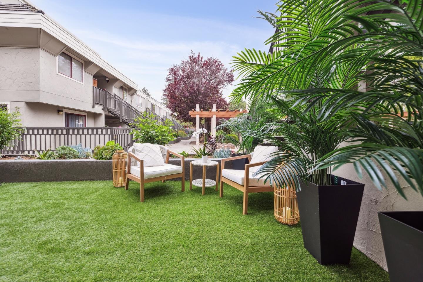 Detail Gallery Image 38 of 49 For 4159 El Camino Way #UNIT E,  Palo Alto,  CA 94306 - 2 Beds | 2 Baths