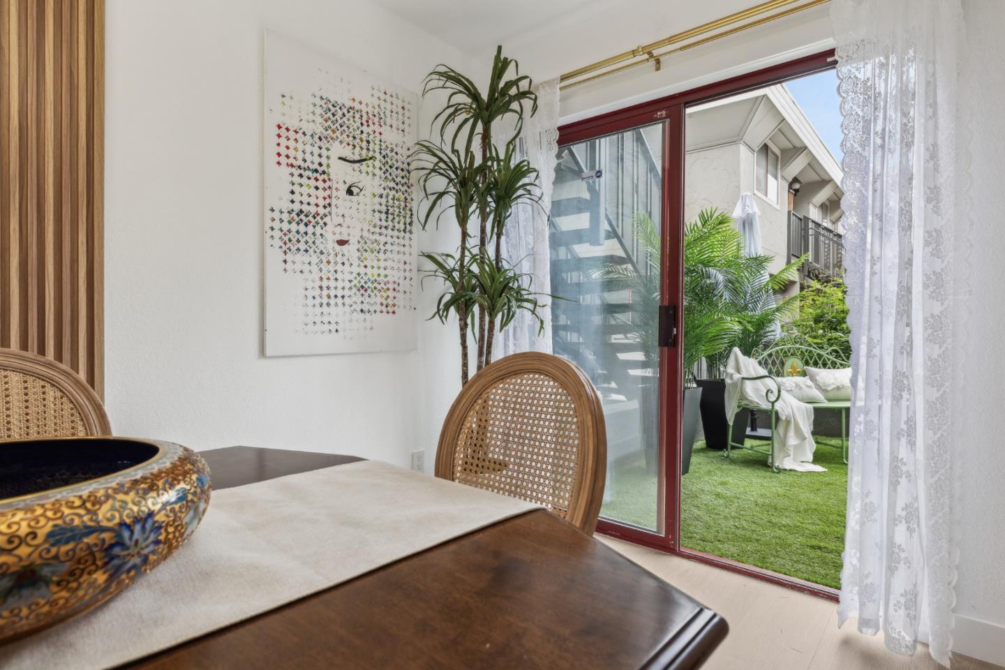 Detail Gallery Image 39 of 49 For 4159 El Camino Way #UNIT E,  Palo Alto,  CA 94306 - 2 Beds | 2 Baths