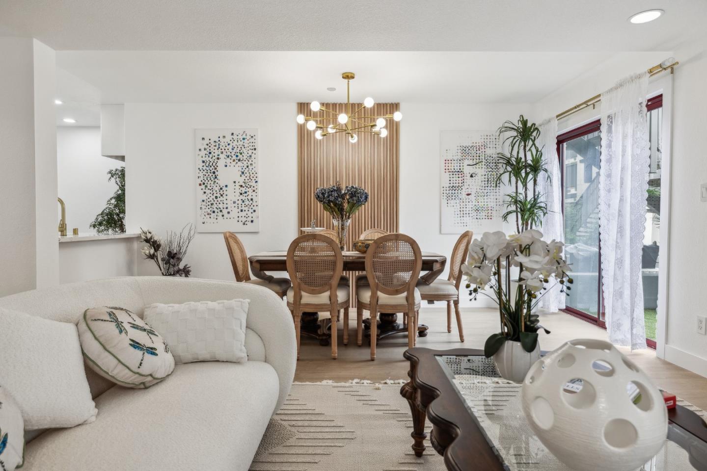 Detail Gallery Image 8 of 49 For 4159 El Camino Way #UNIT E,  Palo Alto,  CA 94306 - 2 Beds | 2 Baths