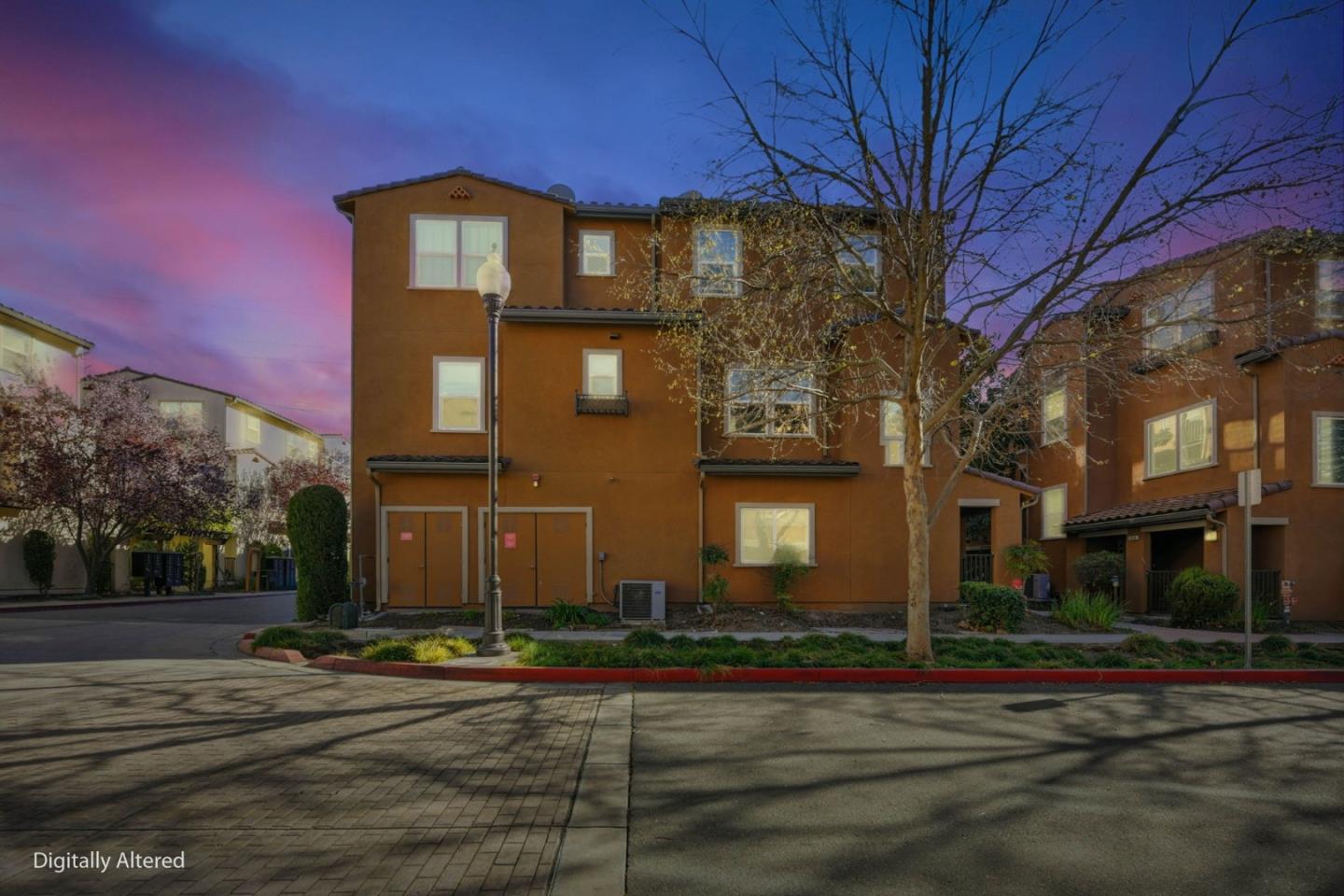 Detail Gallery Image 2 of 42 For 43896 Paso Pino Cmn, Fremont,  CA 94539 - 3 Beds | 3 Baths