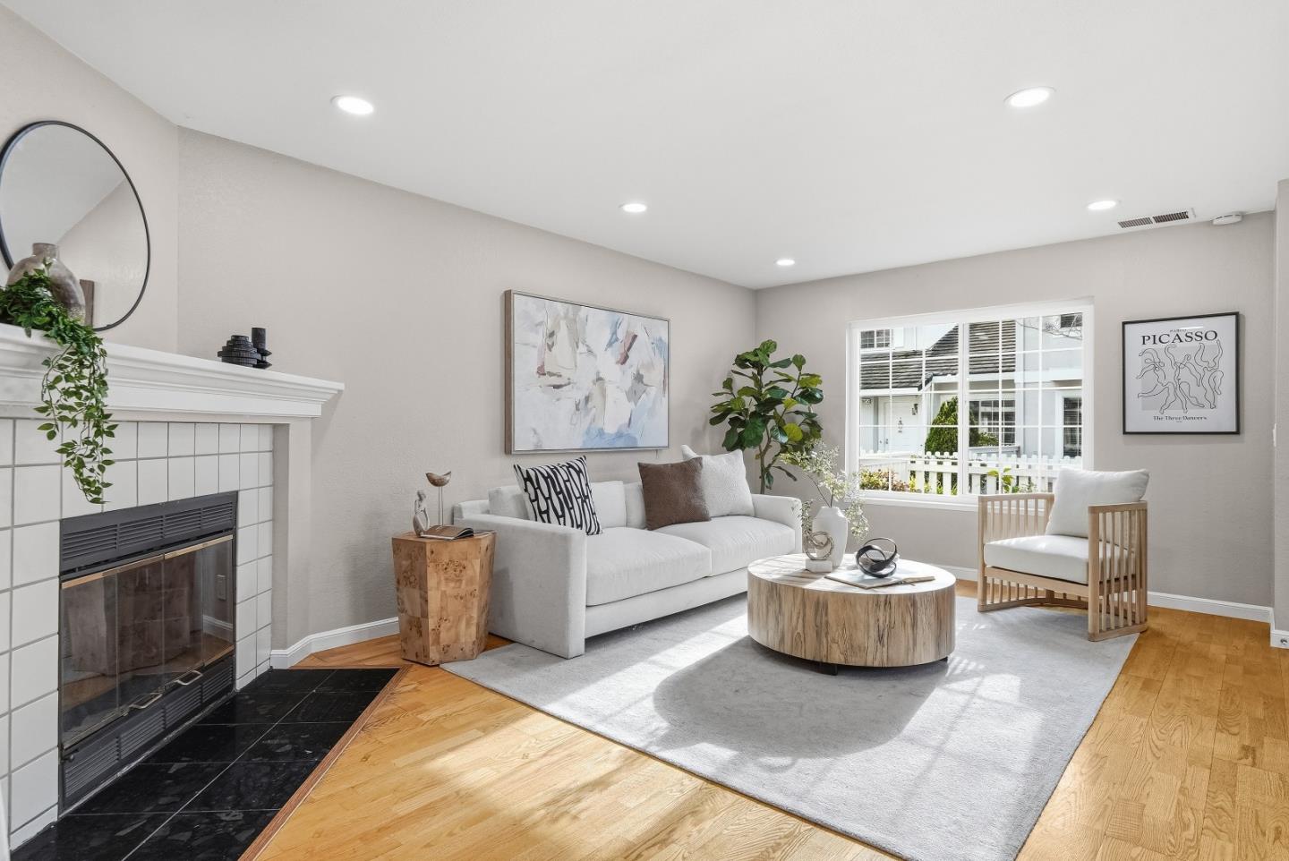 Detail Gallery Image 5 of 38 For 34767 Shalimar Ter, Fremont,  CA 94555 - 2 Beds | 2/1 Baths