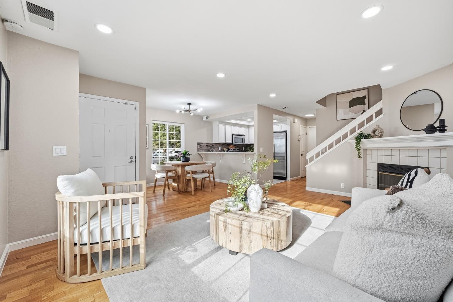 Detail Gallery Image 7 of 38 For 34767 Shalimar Ter, Fremont,  CA 94555 - 2 Beds | 2/1 Baths