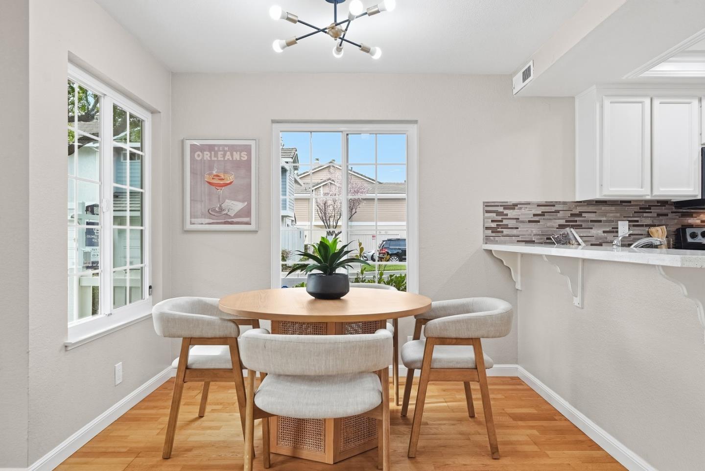 Detail Gallery Image 8 of 38 For 34767 Shalimar Ter, Fremont,  CA 94555 - 2 Beds | 2/1 Baths